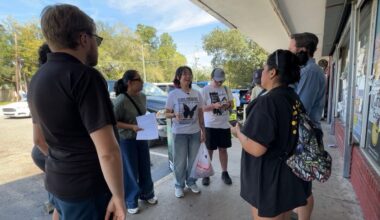 'Barrio Walks'connect families with immigration resources