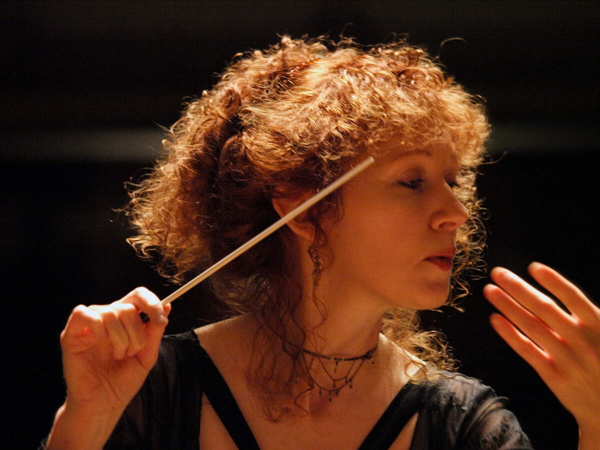 New World Symphony performs Bach’s Brandenburg Concertos with guest conductor Jeannette Sorrell.