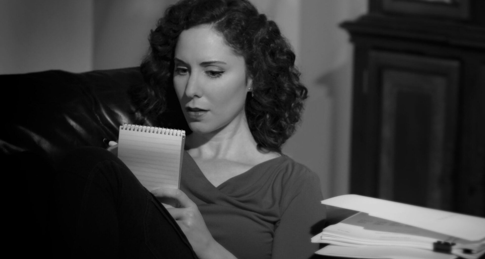 ‘Fangs’ a lot: Playwright Jenna Jane investigates vampires
