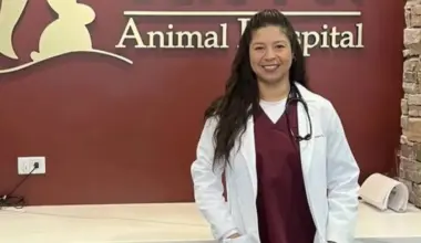Veterinarian with ties to Jacksonville detained by ICE, community rallies support