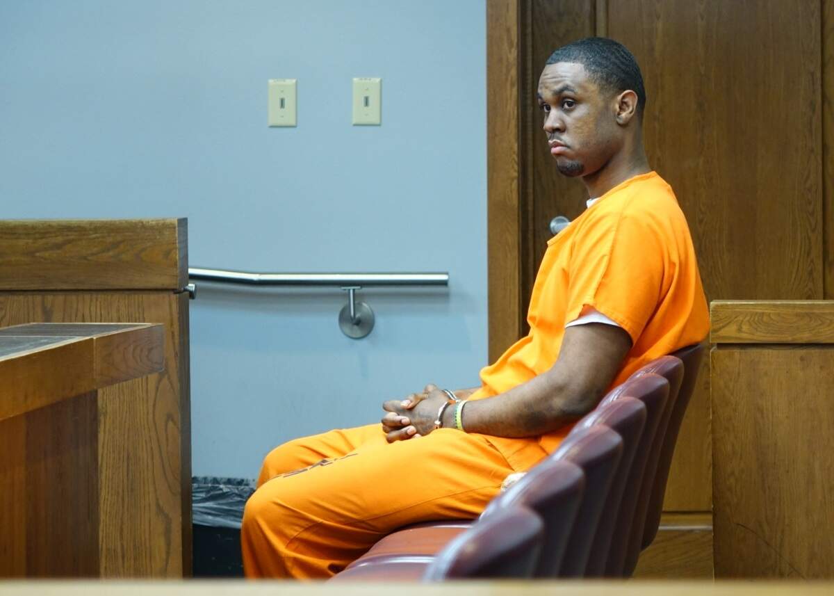 Julio Morris, pictured here during a Miami court hearing in January 2019, is accused of murdering the key eyewitness in his murder trial. On March 20, 2019, prosecutors charged him with the murder of the eyewitness.