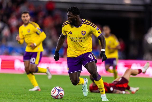 Orlando City lets late lead slip in 3-3 draw at Toronto
