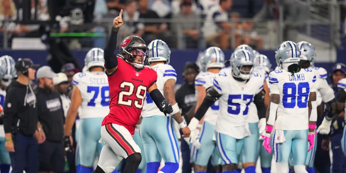 A big night for Tampa Bay sports teams as the Bucs and Lightning grab big wins on Thursday