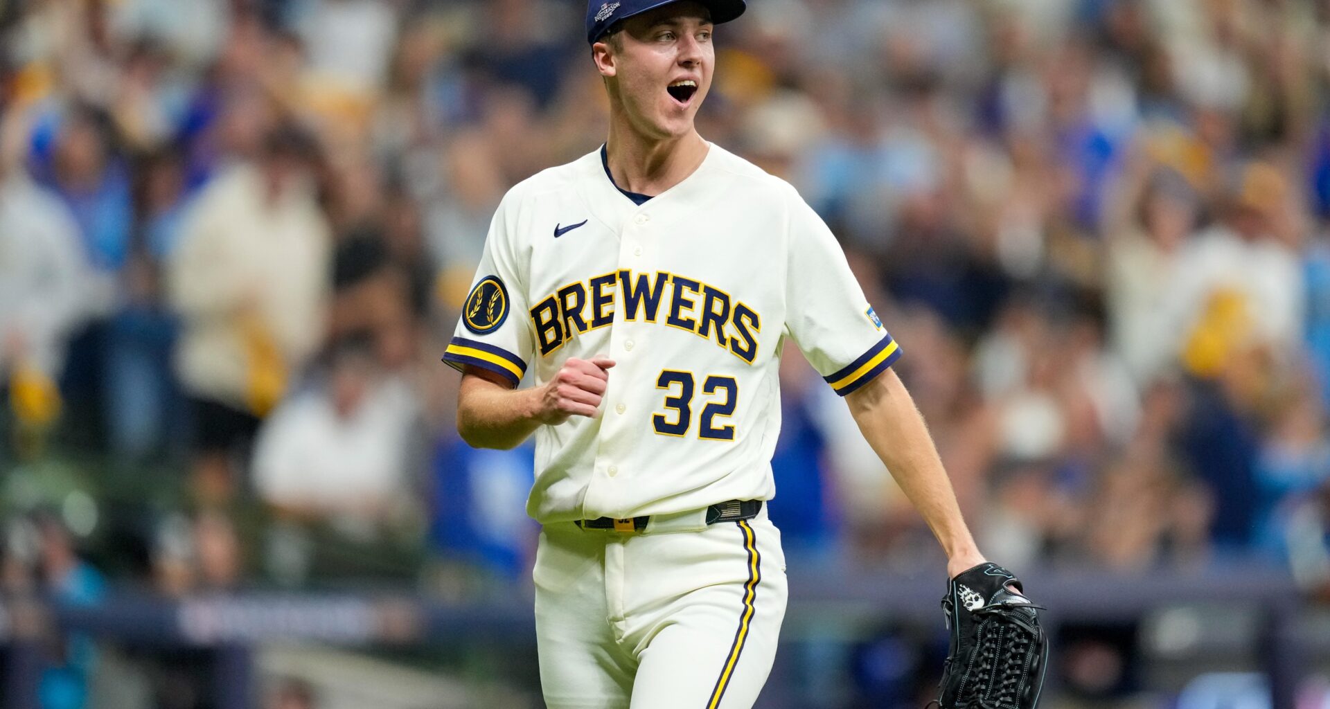 Milwaukee Brewers vs. Tampa Bay Rays will produce a 1st-time champion, and maybe 1st all-indoor World Series – Chicago Tribune