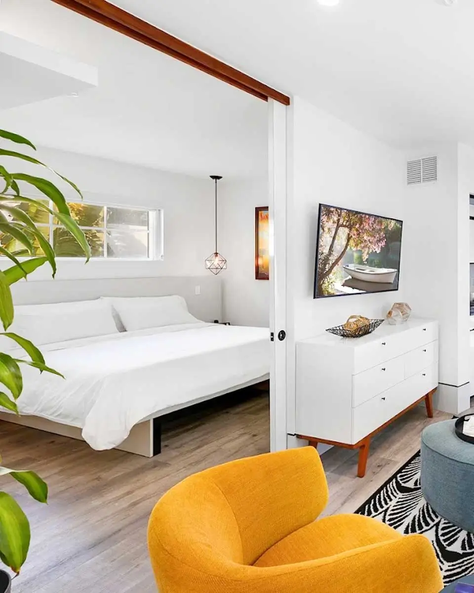 Ocean Treasure Beachside Suites in Fort Lauderdale Florida