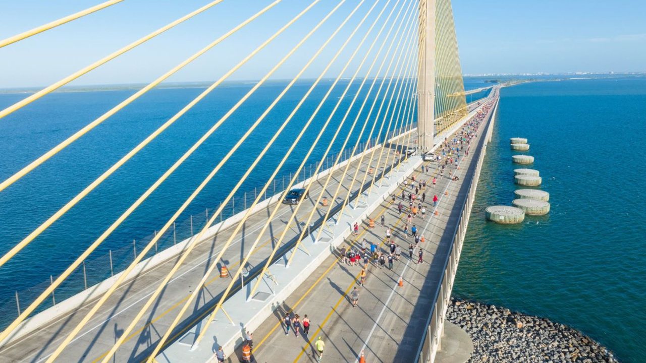Runners and walker navigate the Sunshine Skyway Bridge during a previous 10k. (Visit St. Pete/Clearwater)