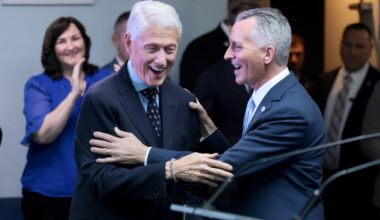 Bill Clinton campaigns with David Jolly at Broward church