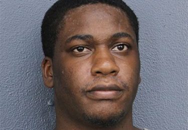 Elijah Manley booked in Broward jail on written threats charges