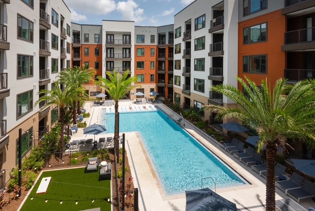 Embrey Partners secure $76.2 million bridge loan for Packing District apartments