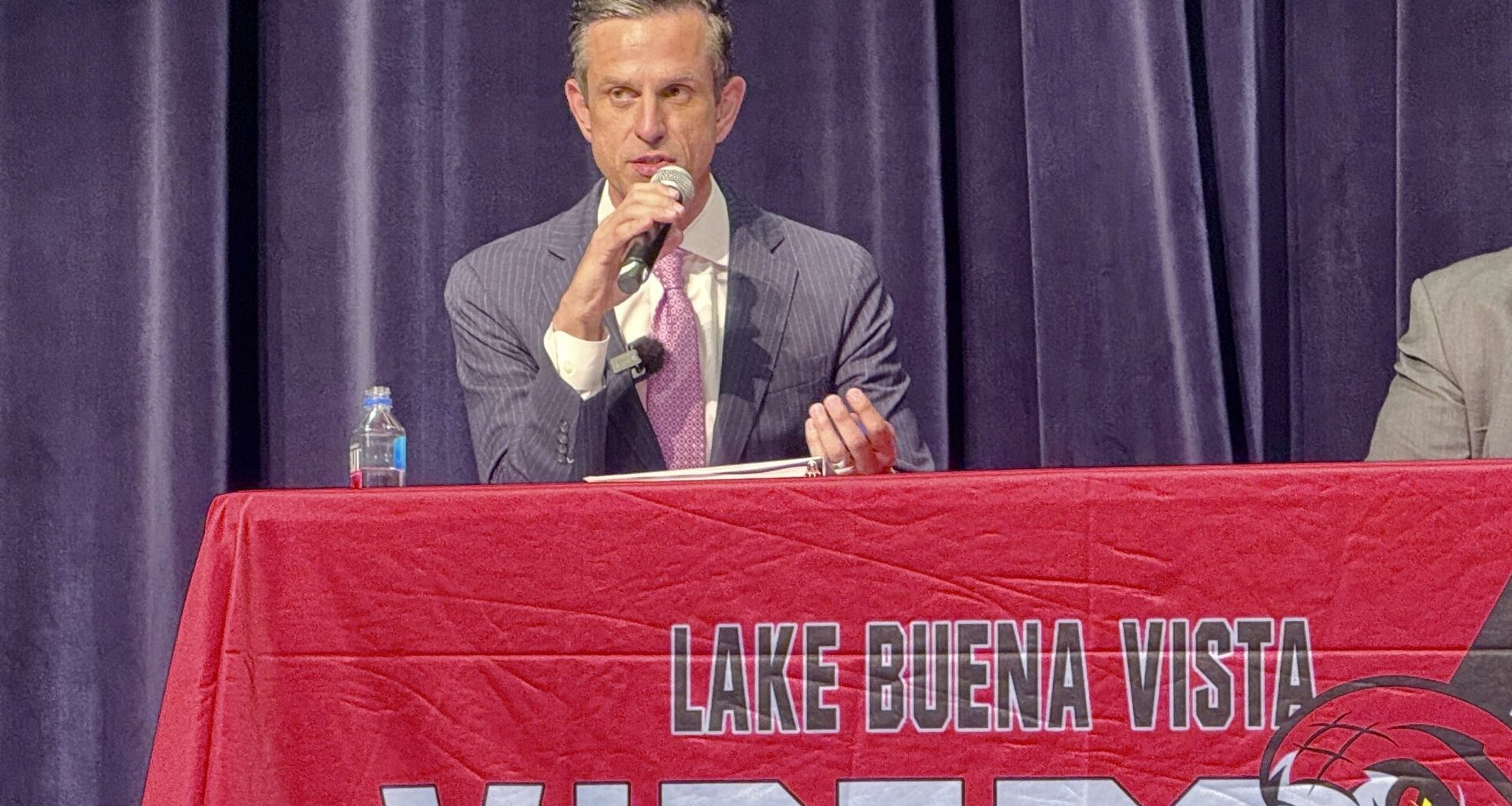 Florida Education Commissioner defends science standards