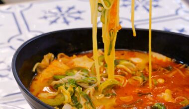 Sweet, spicy hits at H-Mart's new food court expansion