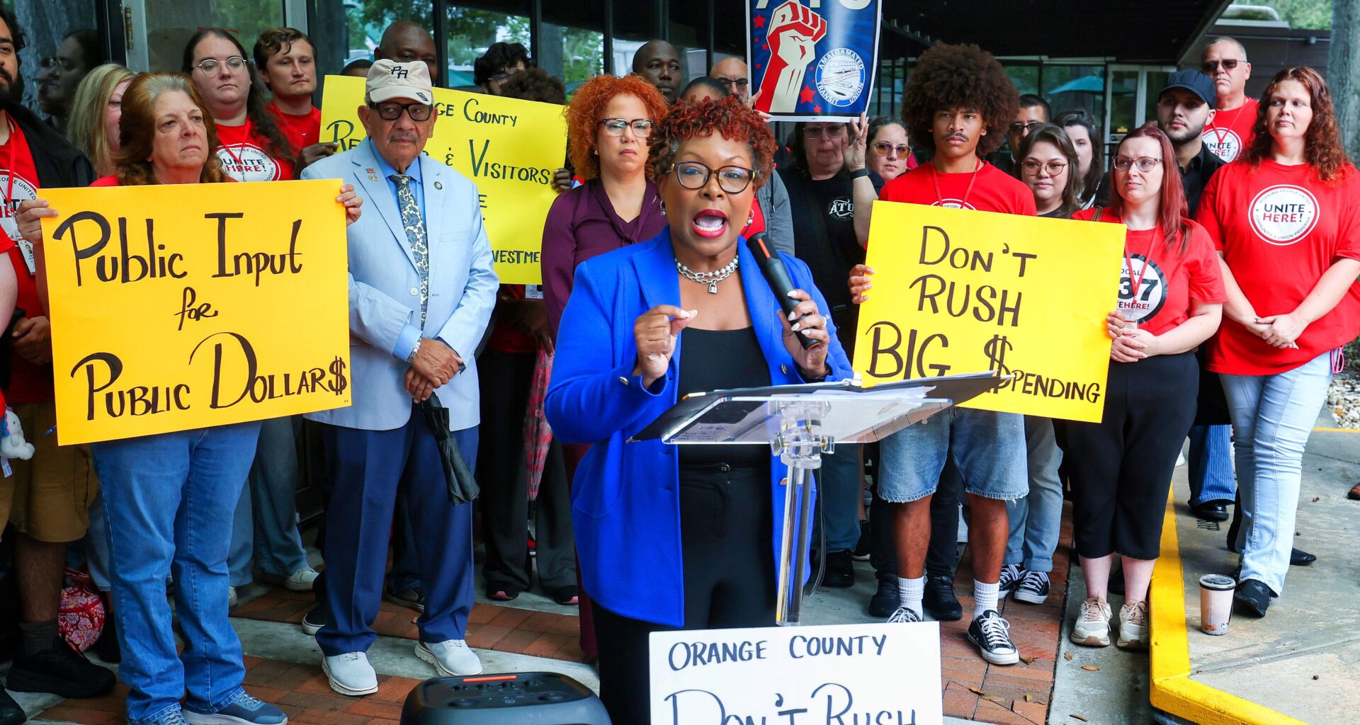 Pictures: Orange County commissioners back tourist tax plan – Orlando Sentinel