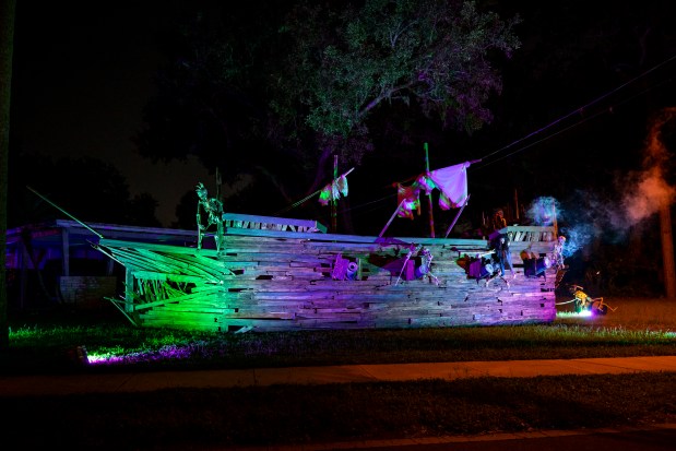 The home at 404 Oakhurst St. in Altamonte Springs features a giant pirate ship and kraken tentacles emerging from the ground on Oct. 15, 2026. (Patrick Connolly/Orlando Sentinel)