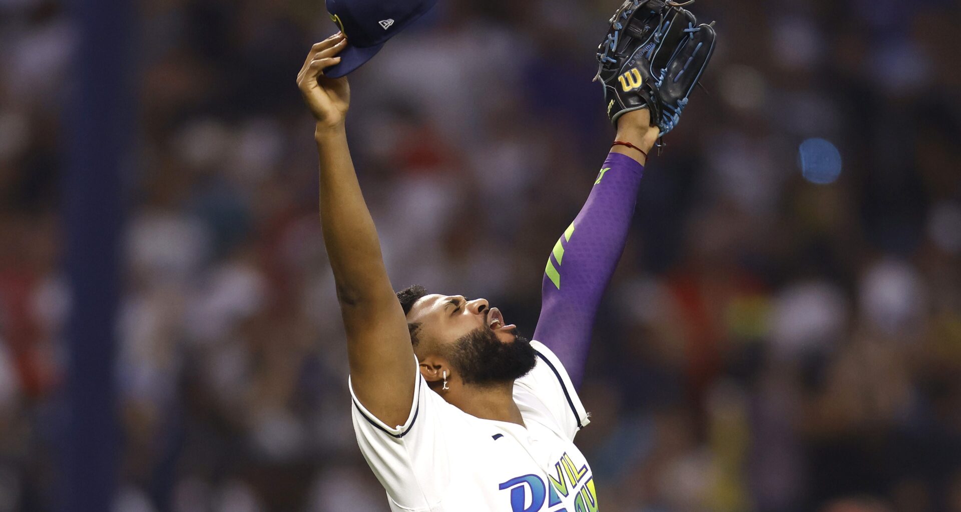 Tampa Bay Rays can't sell out ALCS; move to Orlando