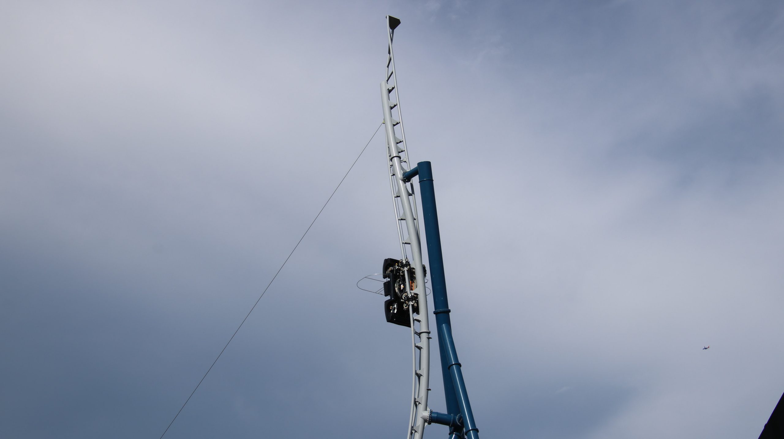 Pull testing has reached the towering spike of Fast & Furious: Hollywood Drift at Universal Studios Florida, with new photos from bioreconstruct showing how crews pull the test vehicle up the track and inspect its traction.