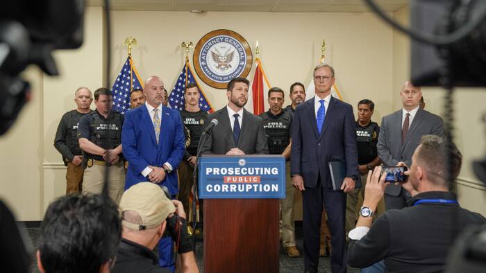 Uthmeier announces arrest of Kissimmee mayor accused in $50K grant fraud case