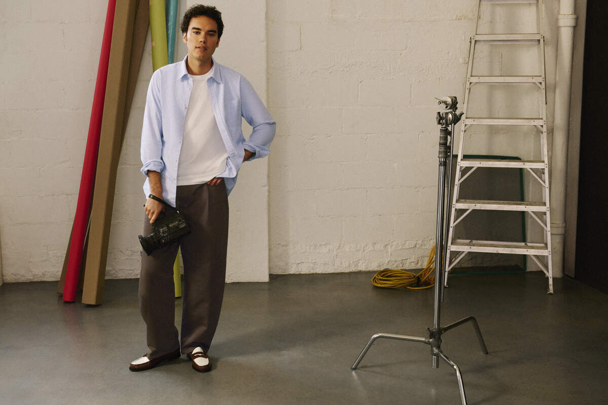Lazaro Rodriguez, a Cuban-American artist based in South Florida, works across sculpture, film, music, and other multimedia directions, exploring identity and performance. Rodriguez will serve as part of Uniqlo’s “Made for All. Made for Miami” campaign to promote Uniqlo and cement its visual aesthetic to Miami.