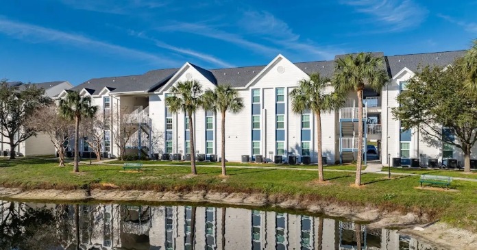 Summer Lake Villas