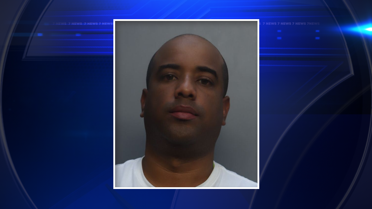 Man arrested after girlfriend discovers video of her 13-year-old daughter in bathroom, police say - WSVN 7News | Miami News, Weather, Sports
