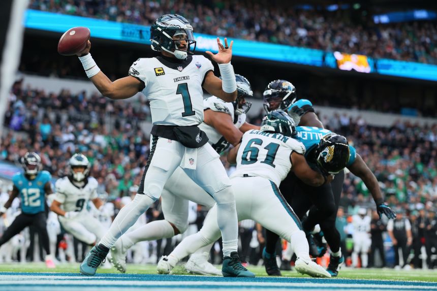 Eagles quarterback Jalen Hurts passes against the Jaguars.