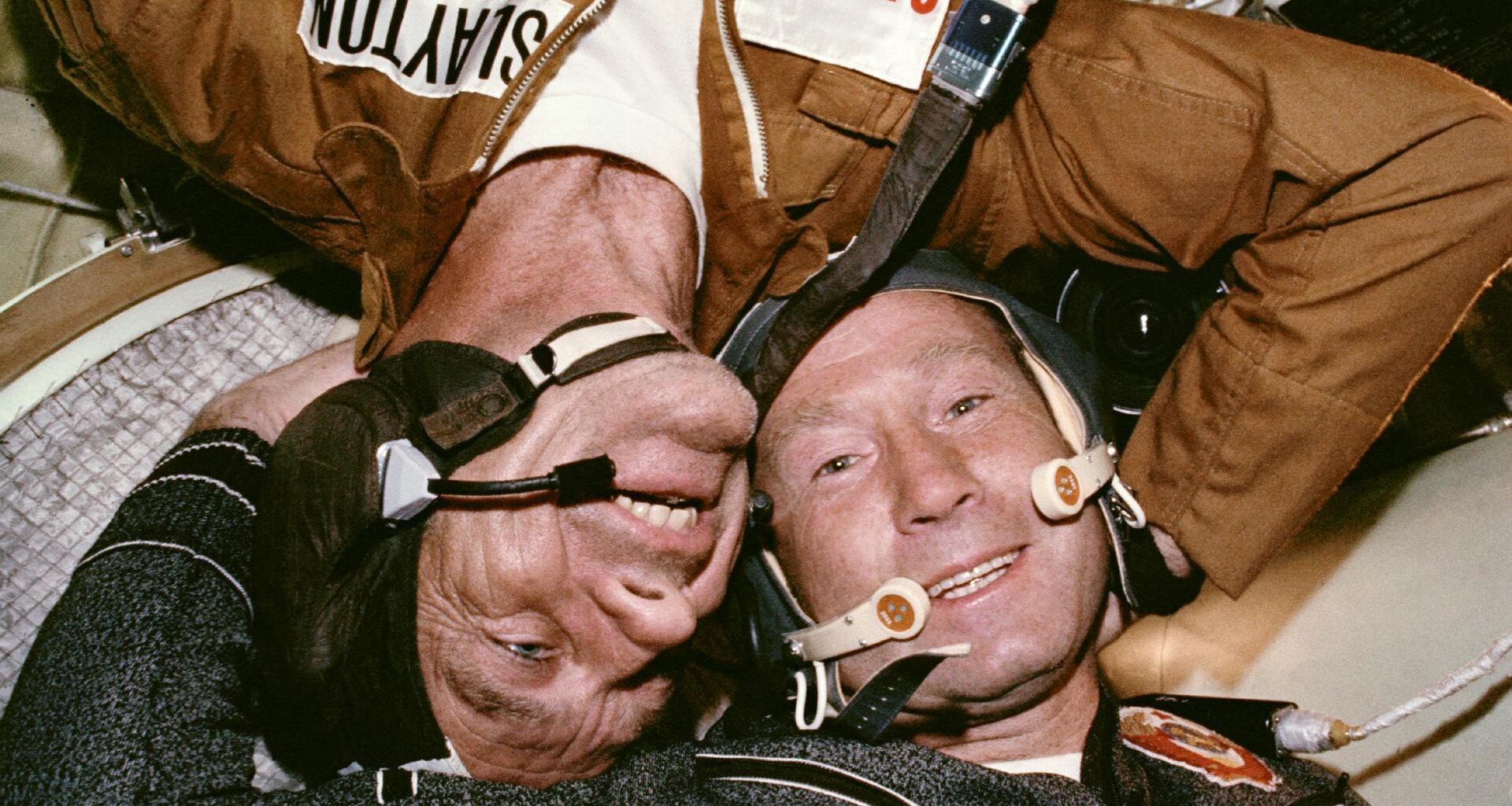Orlando Sentinel 150: Friday Flashback to a US-USSR handshake in space – Orlando Sentinel
