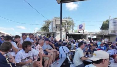 Brewers fans drink St. Petersburg sports bar out of Miller Lite