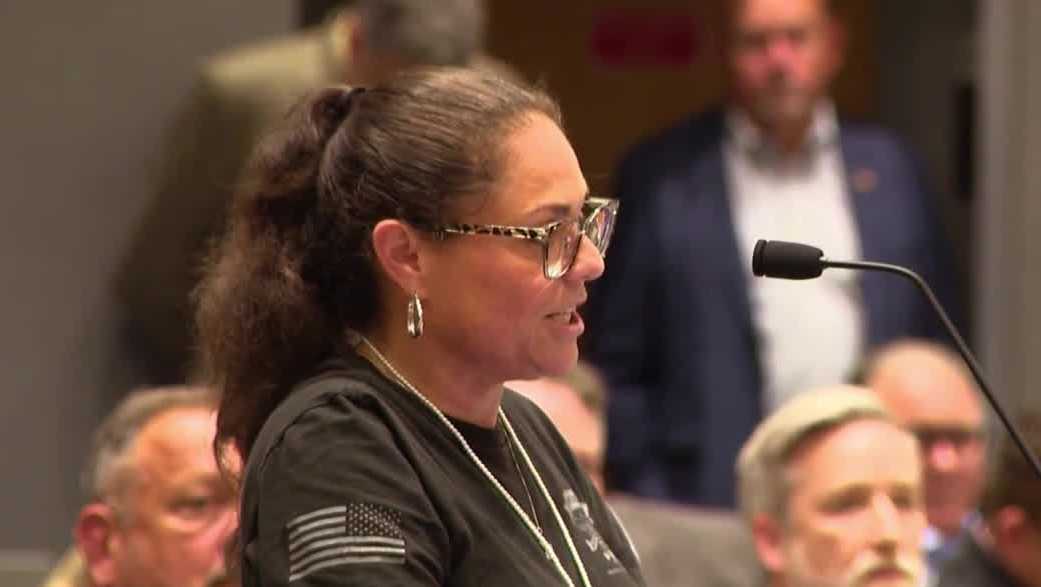 Cape Coral mayoral candidates spar over donations, legal action