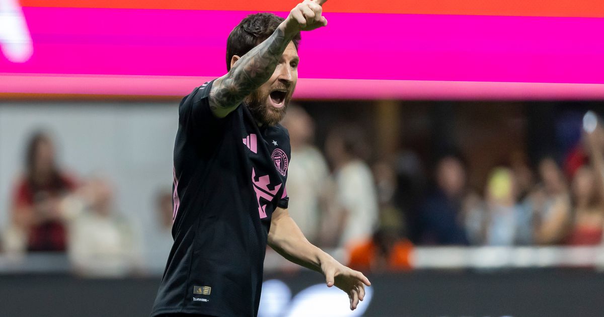 Lionel Messi scores twice, adds assist to propel Inter Miami to 3-0 victory over Atlanta United :: WRAL.com