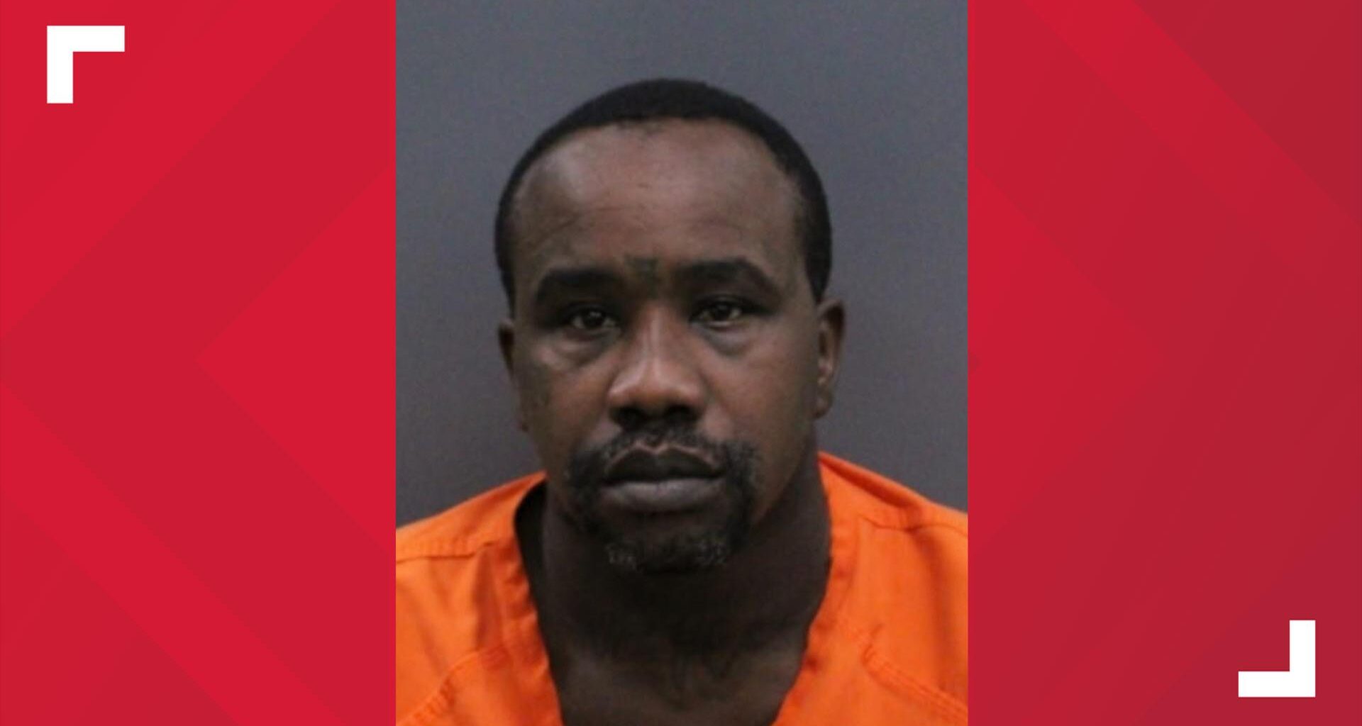 Tampa father arrested after 3-year-old found wandering on roadway