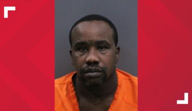 Tampa father arrested after 3-year-old found wandering on roadway