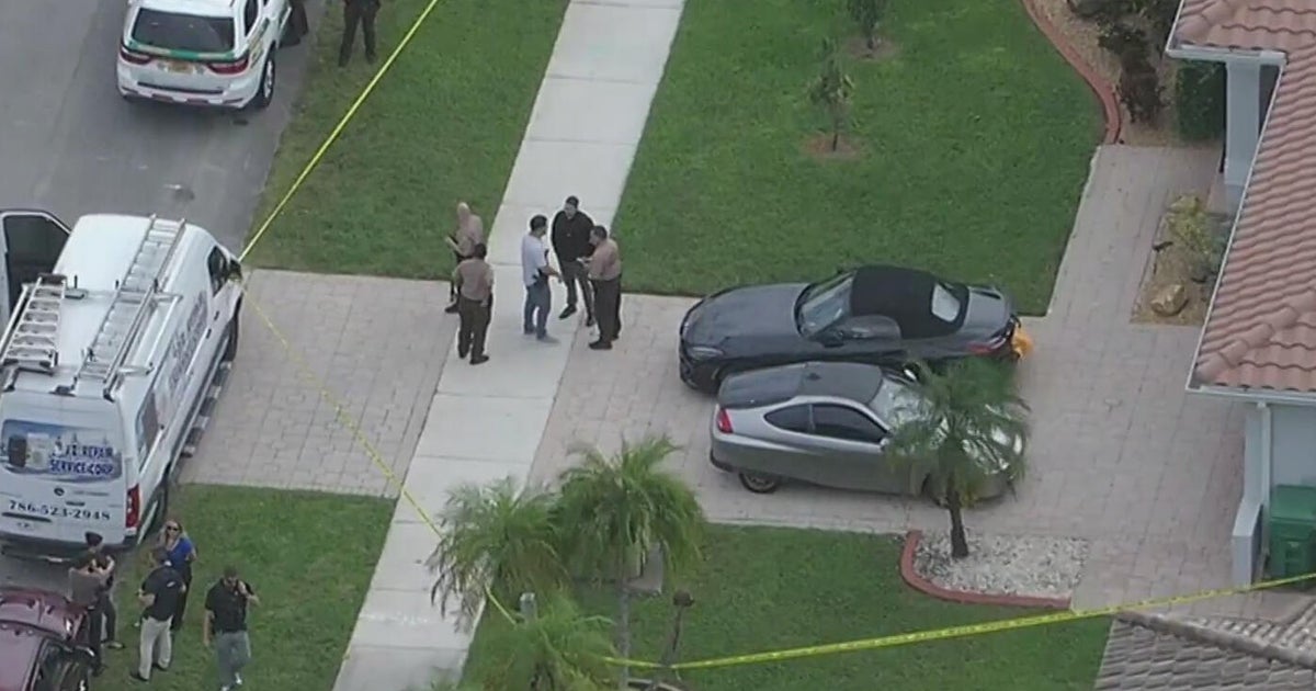 Deputies respond to shooting with injuries in southwest Miami-Dade neighborhood