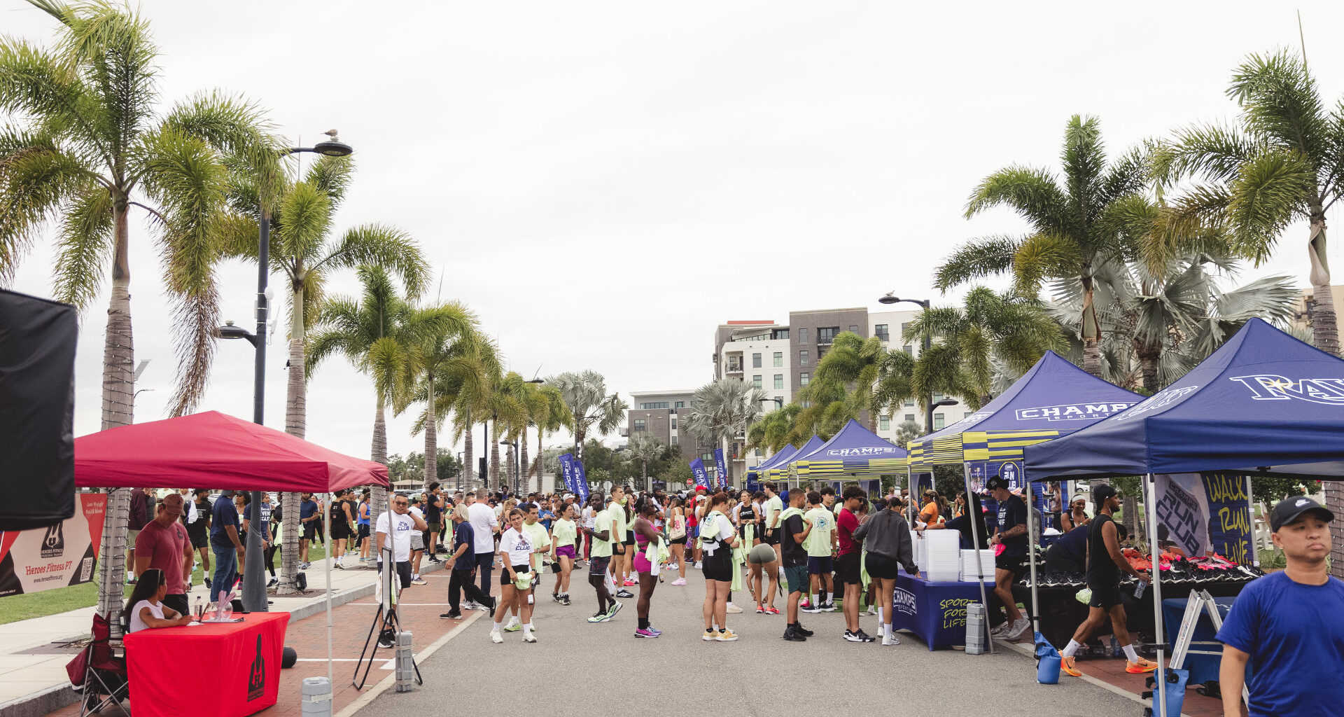 People at a run club in Tampa