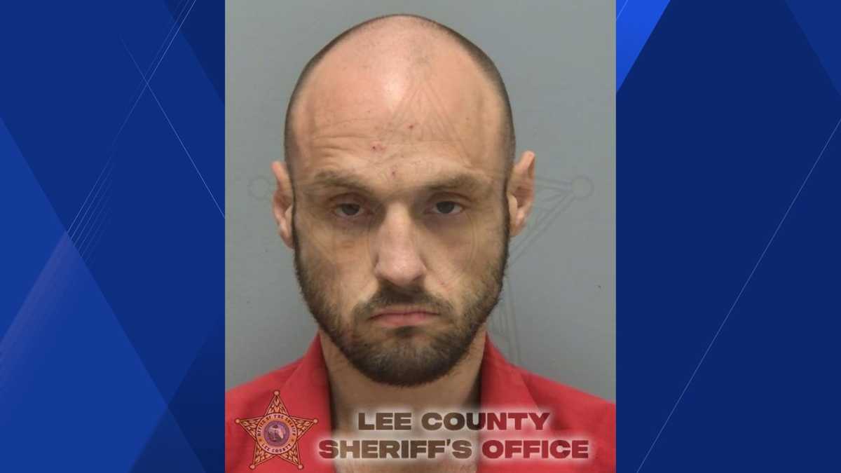 Man accused of prowling at Cape Coral apartment complex; trying car, apartment door handles