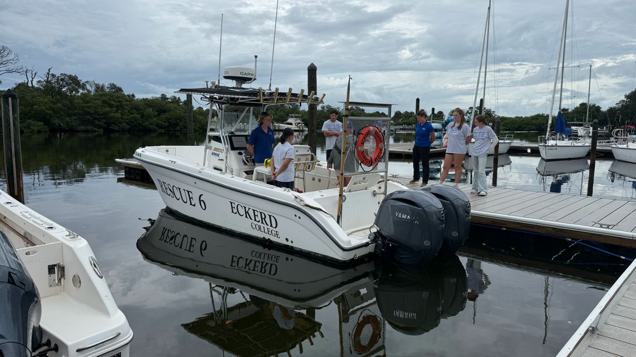 Student volunteers receive classroom and on the water training for Eckerd College’s Search and Rescue Team (Spectrum News/Tyler O'Neill)