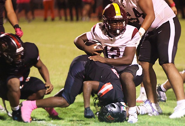 St. Cloud running back Eli Manning rushed for nearly 100 yards and a touchdown as St. Cloud defeated Gateway 28-21 Friday night. (Chris Hays/Orlando Sentinel)