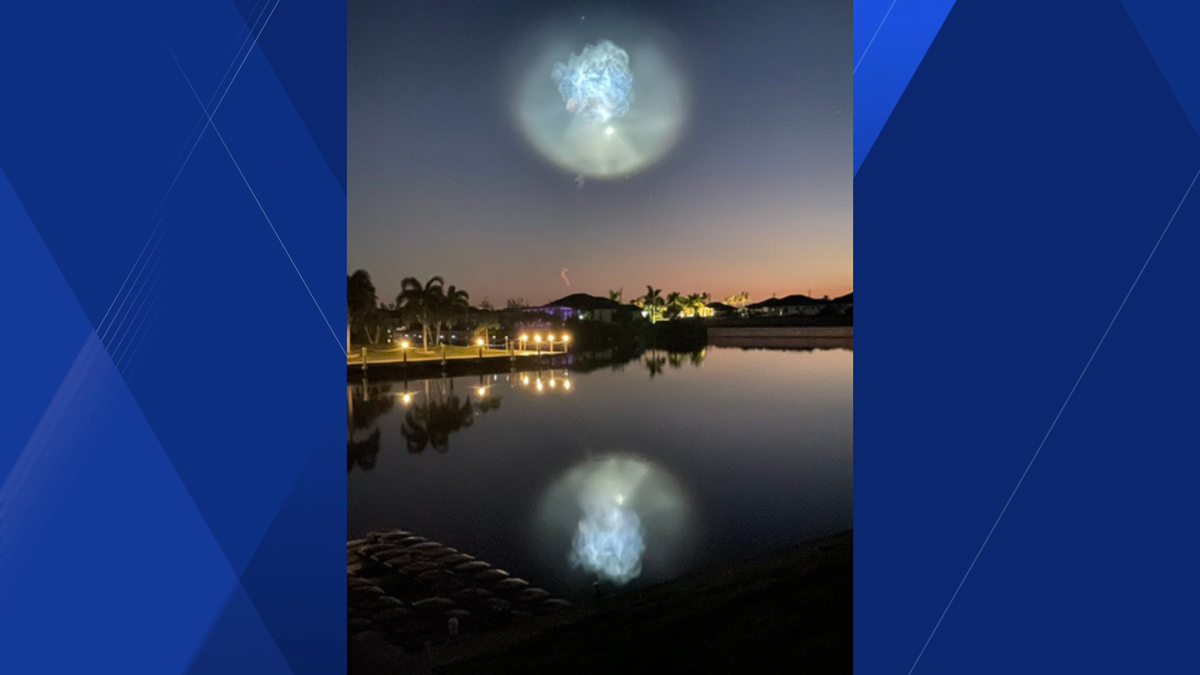 Photo Gallery: 'Space Jellyfish' illuminates the Gulf Coast sky following SpaceX launch