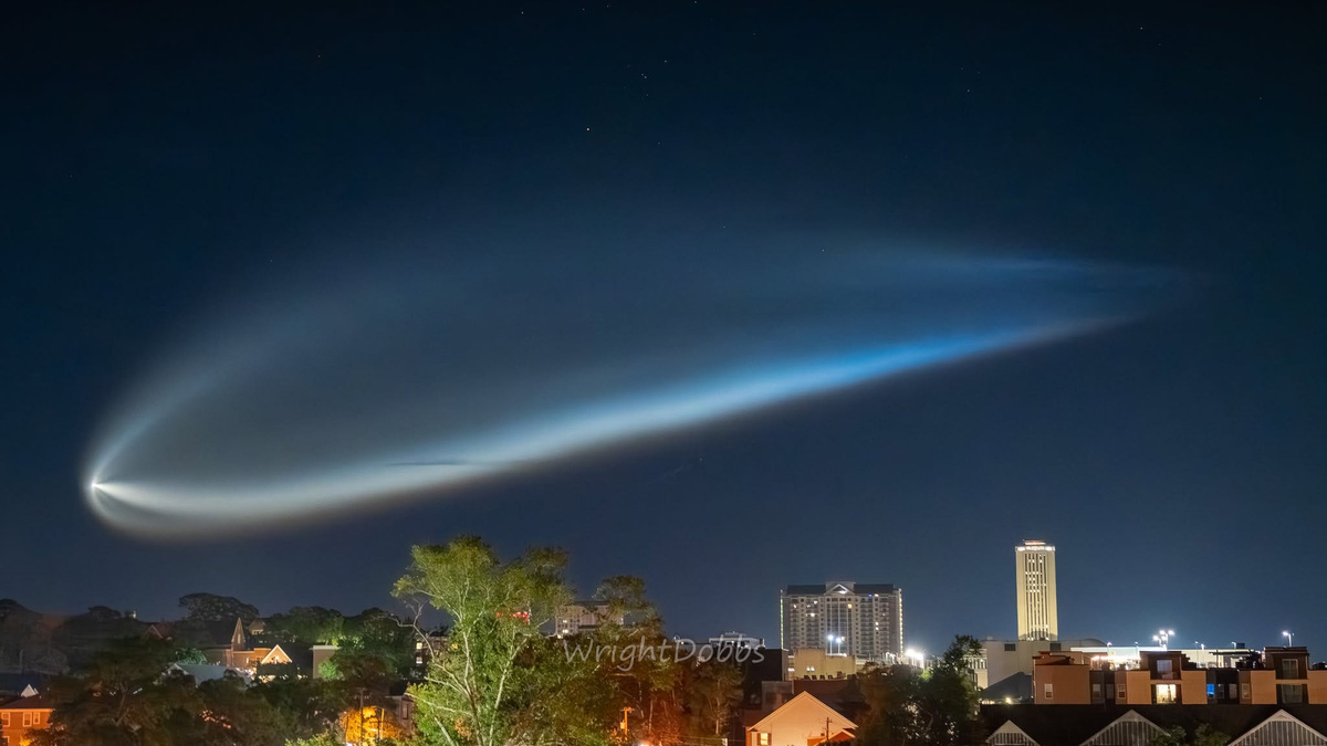 Photographer and National Weather Service meteorologist Wright Dobbs caught these photos of the SpaceX "jellyfish" over downtown Tallahassee on July 9, 2026. The photos show the rocket flying over the Capitol Building and the noctilucent clouds left over about 10 minutes after launch as the sun illuminated more of the exhaust.