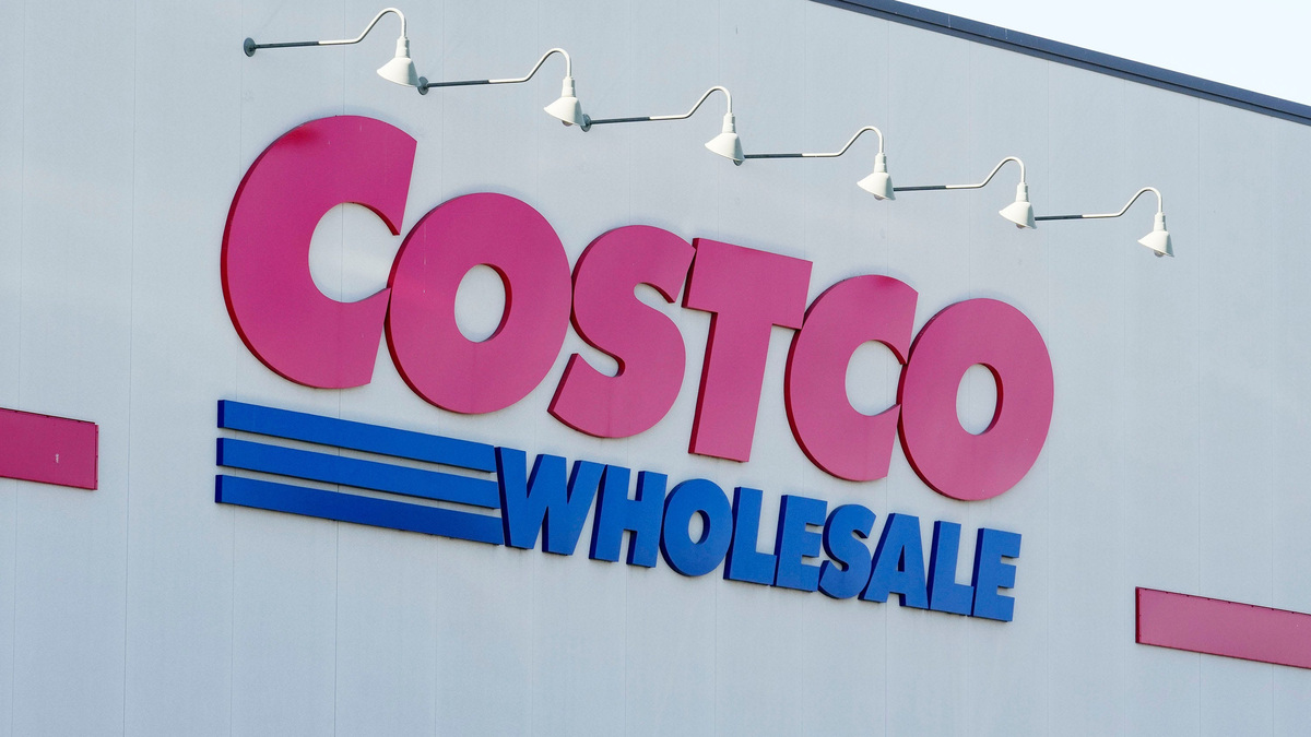 Costco on April 7, 2026, in Phoenix, Arizona. Costco on April 7, 2026, in Phoenix, Arizona.