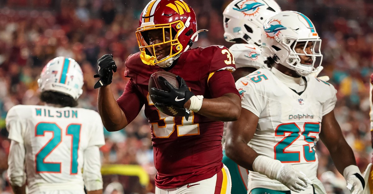Miami Dolphins claim former Washington Commanders RB off waivers