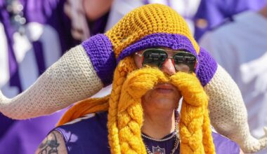 Miami Dolphins at Minnesota Vikings: Game Time, Channel, Radio, Streaming and More
