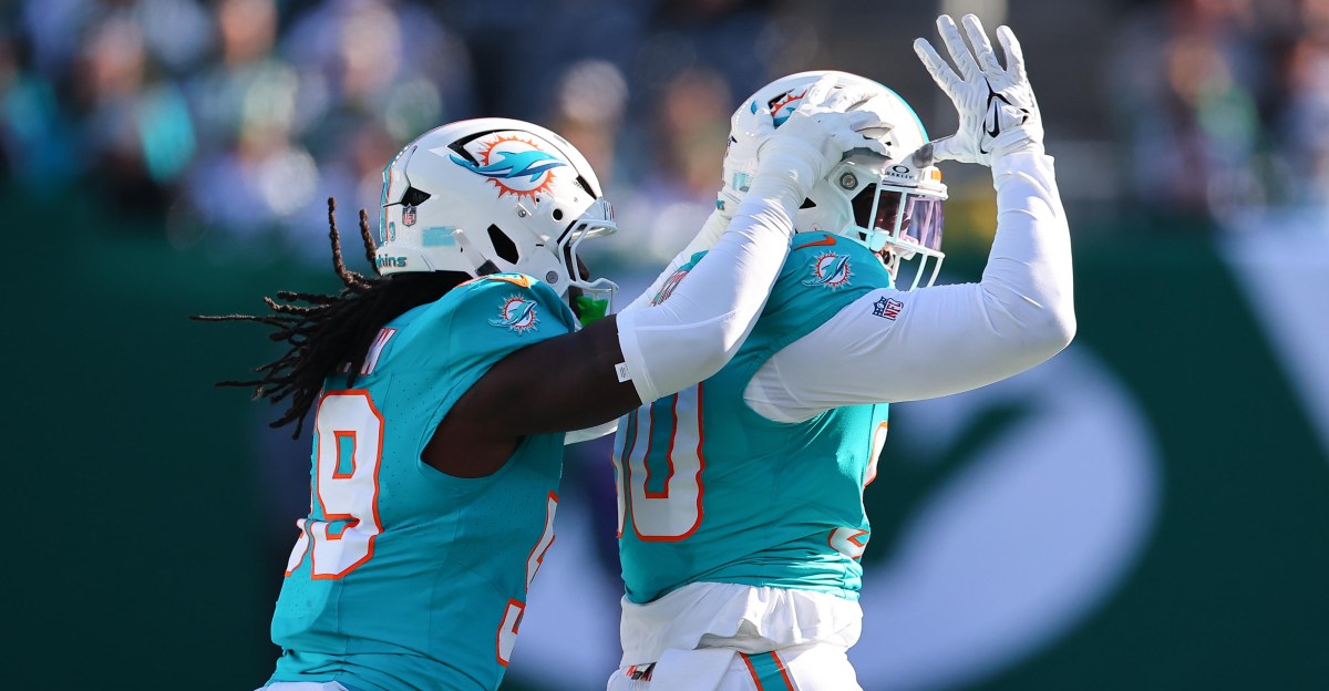 Miami Dolphins news roundup: Grading the Week 7 win, trade rumor updates