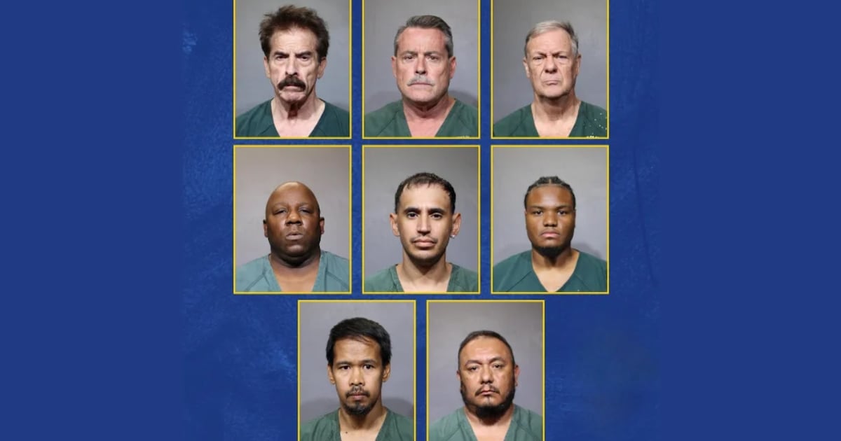 Jacksonville police arrest 8 men in one-day sex sting at Beach and Peach Urban Park