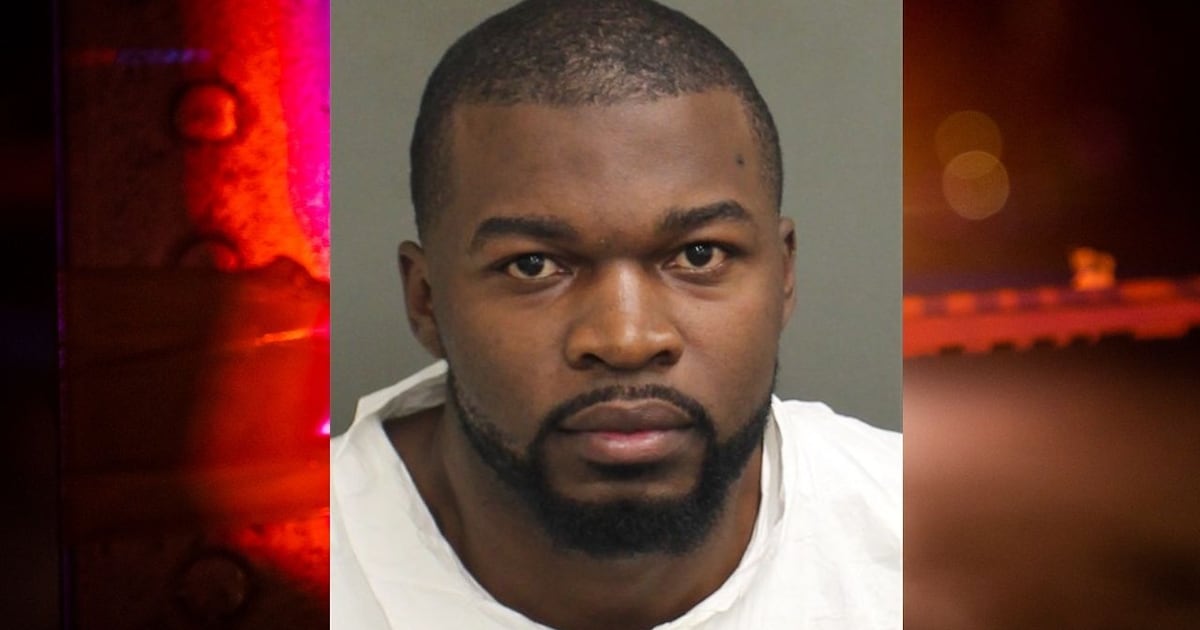 Deaveon Jaquan Brown faces charges after Orlando stabbing