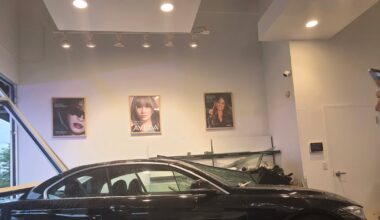 Car crashes into St. Johns Town Center salon, pinning couple, injuring them, and shocking onlookers