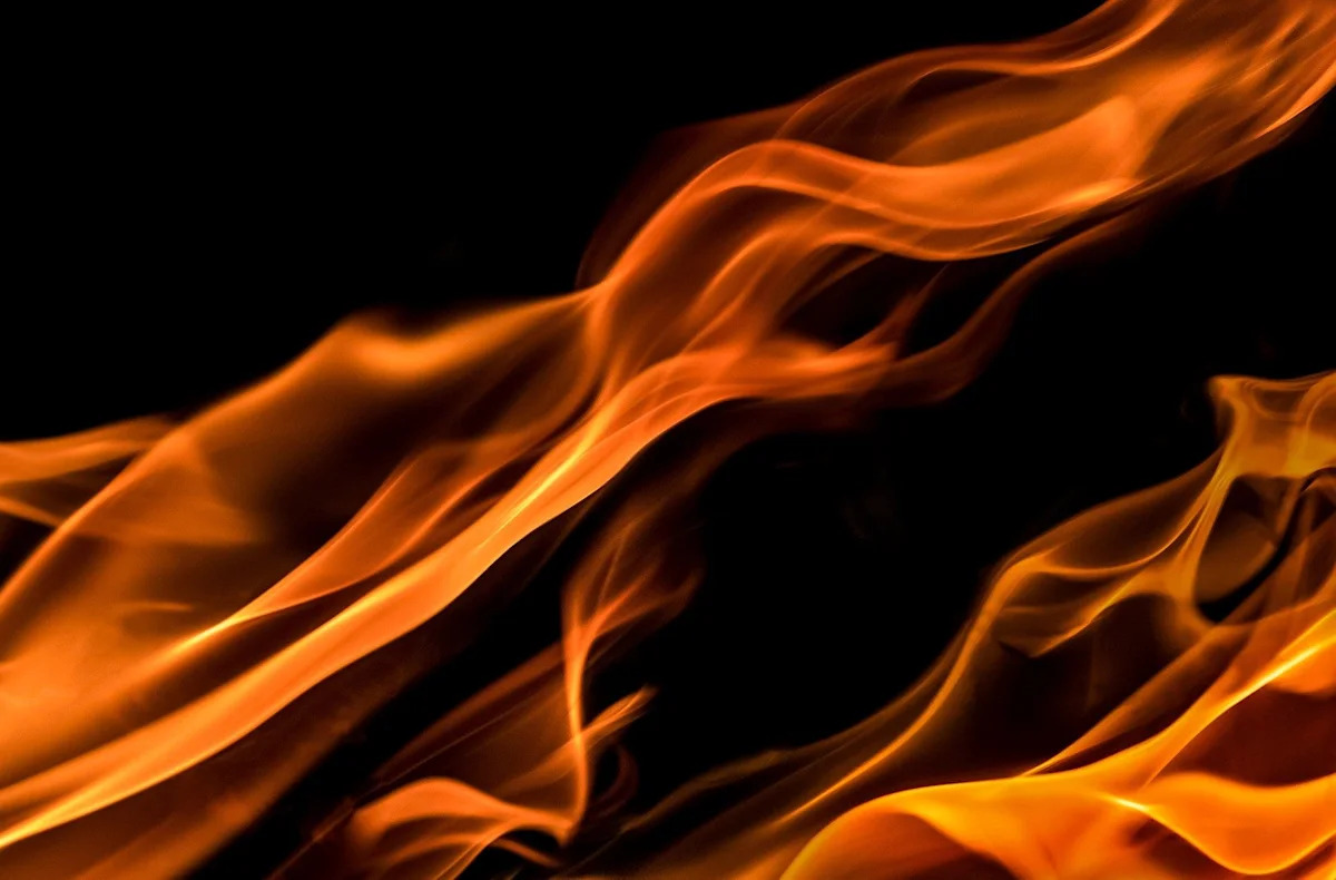 Tallahassee firefighters battle massive recycling fire