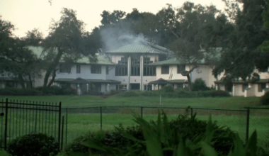 Crews contain 3-alarm fire at vacant Jewish Community Center in Tampa