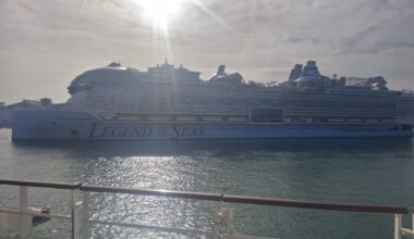 Legend of the Seas, 365 m long and about 250,800 gross tons, left Meyer Turku in Finland this year carrying what Royal Caribbean calls the largest waterpark at sea, and it set off from Barcelona for Fort Lauderdale on 25 October 2026.