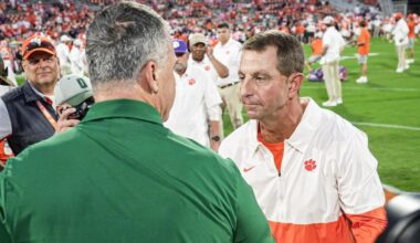 Mario Cristobal's new way met Dabo Swinney's old approach -- one is clearly working better