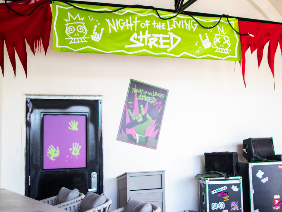Universal Orlando Hotel Bars Reveal Halloween Overlays & Menus, Featuring Universal Monsters Lounge