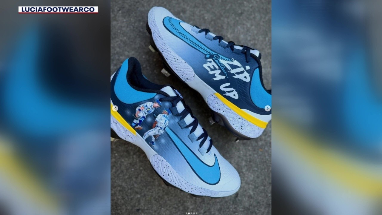 Palacios to rock custom cleats in World Series